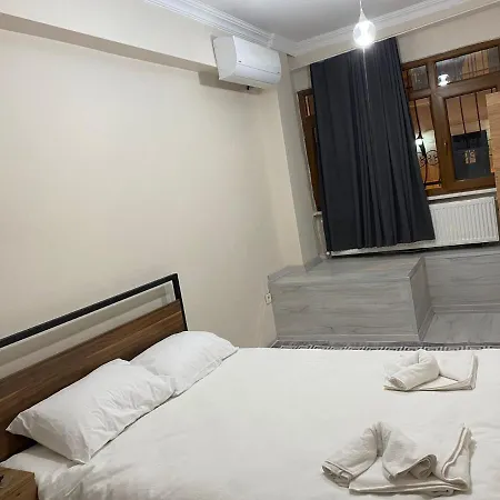 Taksim Mola